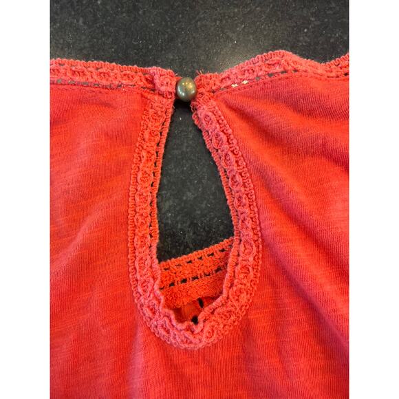 Lucky Brand coral BOHO eyelet insert tee SM 100% Cotton - Picture 6 of 9